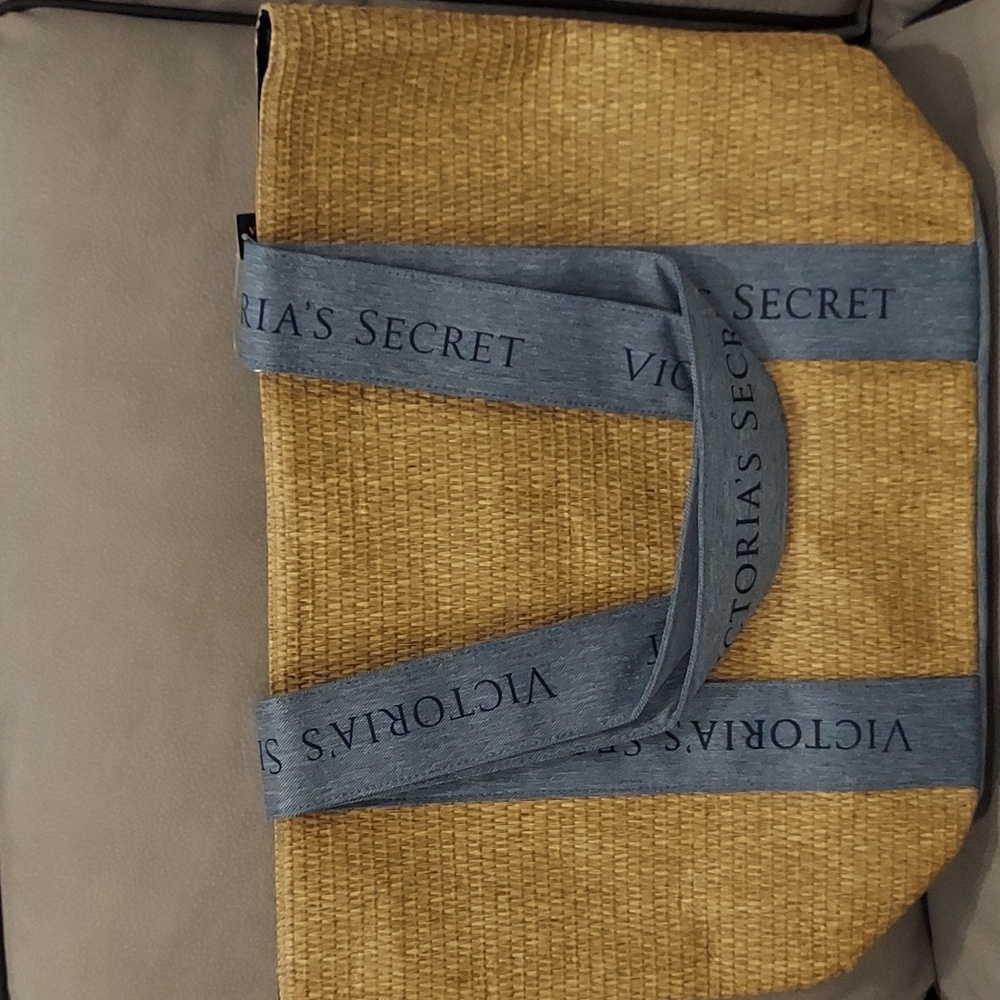 VICTORIA'S SECRET TOTE - Picture 4 of 6